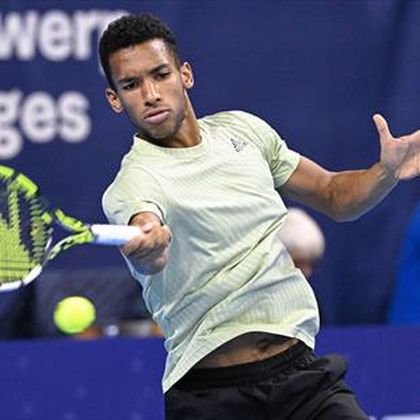 Auger-Aliassime fights back to beat Evans in Antwerp to boost ATP Finals chances