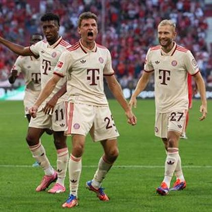 Muller marks record-breaking Bayern appearance with goal in SC Freiburg win