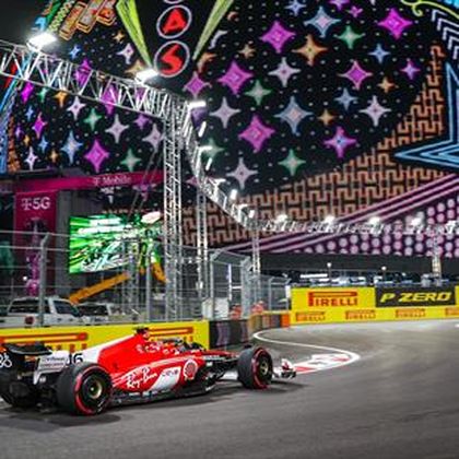 Kwalifikacje do GP Las Vegas dla Ferrari. Ale tylko Leclerc ma powody do radości