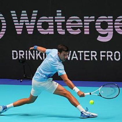 Highlights: Djokovic wackelt in Satz zwei, fällt aber nicht