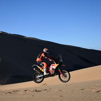 Dakar 2021 ia pauză o zi, după o etapă scurtată cu 100 km. Ce poziție ocupă românul Emanuel Gyenes