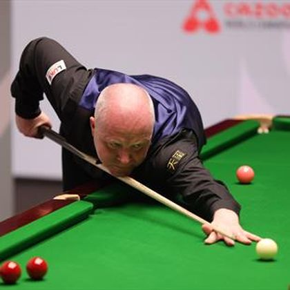 WK Snooker | John Higgins knokt zich langs Jamie Jones – in de tweede ronde topper tegen Mark Allen
