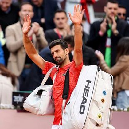 Faustdicke Überraschung: Djokovic muss früh die Koffer packen