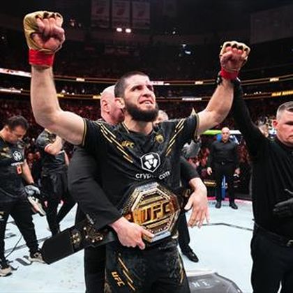 How to watch UFC 302 Islam Makhachev v Dustin Poirier live on TNT Sports what time does fight start live stream Eurosport