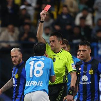 Napoli-Inter 0-1, moviola: Rapuano sotto accusa per il rosso a Simeone