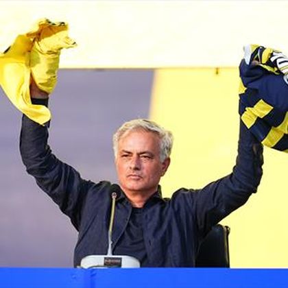 Mourinho, primit ca un rege la Istanbul! Prima reacție după ce a fost prezentat la Fenerbahce