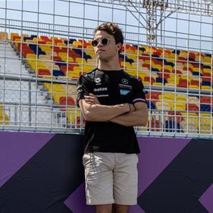 De Vries insists he is focused on Formula E amid F1 switch rumours