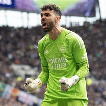 Raya wins Premier League Golden Glove after clean sheet tally becomes unassailable