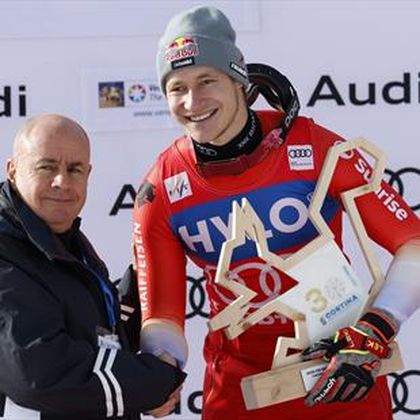 Odermatt beats rival Aamodt Kilde with a narrow triumph at the World Cup super-G