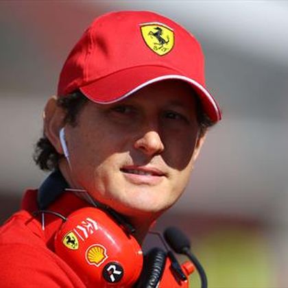 Elkann: "La Ferrari progredisce a ogni gara. E sui rinnovi..."