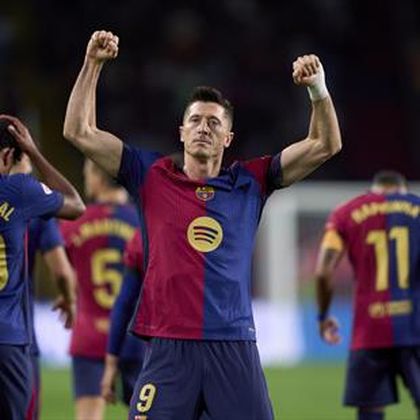 Lewandowski and Torre net braces as Barca crush Sevilla