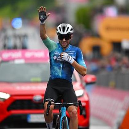 Vendrame burns off breakaway to solo to brilliant Stage 19 victory