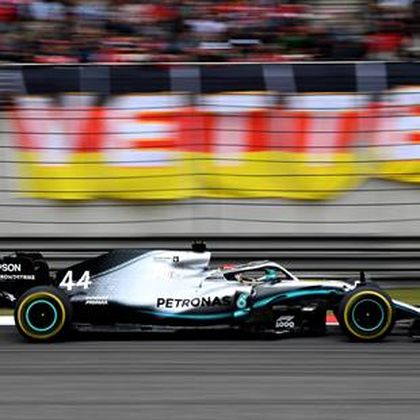 Hamilton fa il bis nel dominio Mercedes: Bottas secondo, Vettel terzo e lontano
