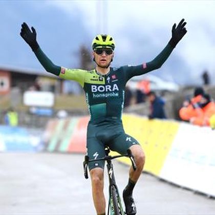 Vlasov takes Stage 7 of Paris-Nice from Evenepoel, McNulty retains race lead