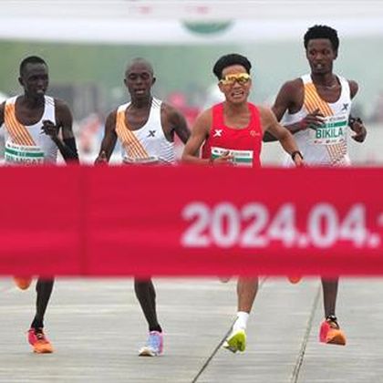 „A sportszerűség sárba tiprása” – Látványos csalás történhetett a pekingi félmaratonon