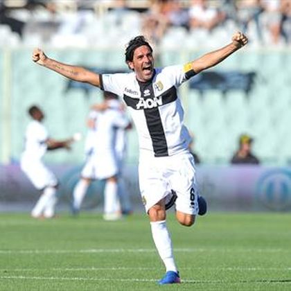 Il Parma torna in Serie B, l'Alessandria crolla in finale: seconda promozione in due anni