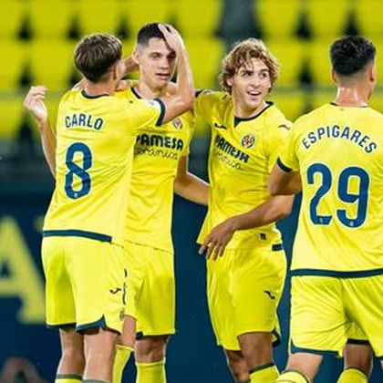 Villarreal B-Espanyol: el 'mini submarino' priva del liderato a los pericos (3-1)