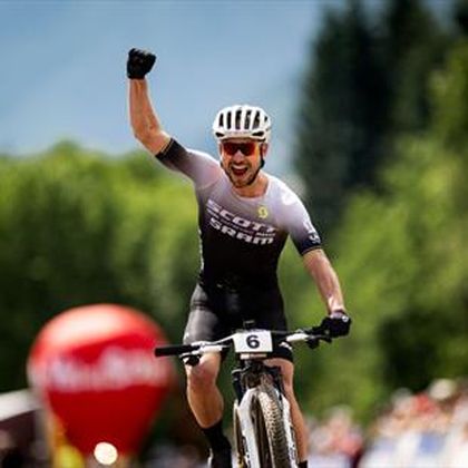 Nino Schurter logra una victoria cómoda en Val di Sole tirando de experiencia