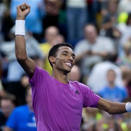Auger-Aliassime closes in on ATP Finals place with European Open victory over Korda