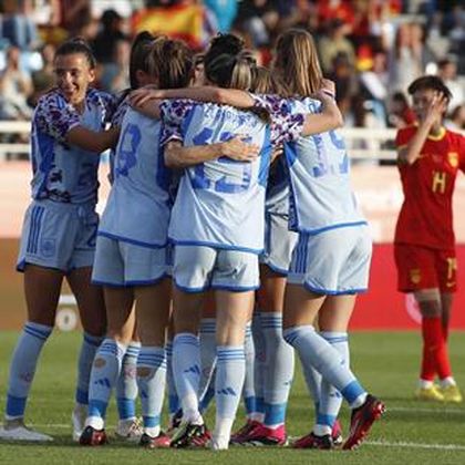 España-China: La selección femenina no entiende de amistosos (3-0)