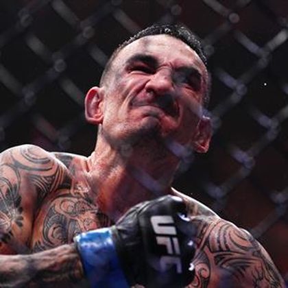 Holloway clinches BMF title clash with devastating last-second knockout against Gaethje