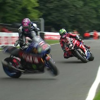Superbike : Accident spectaculos în campionatul britanic