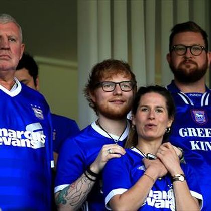 Avec Ed Sheeran, Ipswich Town s'offre un nouveau sponsor maillot de choix