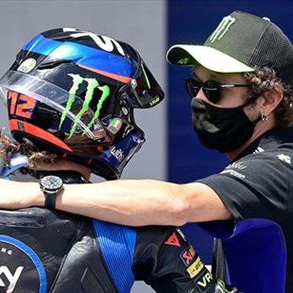 Blessure au champagne et chute gag : les protégés de Rossi se sont illustrés...