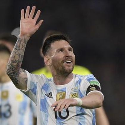 Resumen Argentina-Venezuela: Messi olvida sus penas en La Bombonera (3-0)