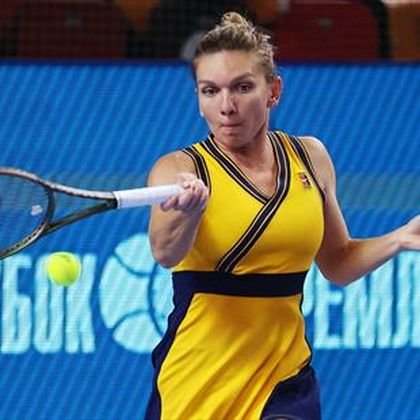 Simona Halep, eliminată în sferturile de finală de la Moscova de Maria Sakkari
