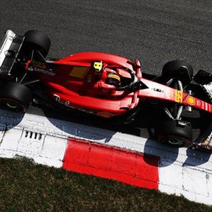 Sainz repite mejor tiempo en los libres 3 por delante de Verstappen y con Alonso quinto