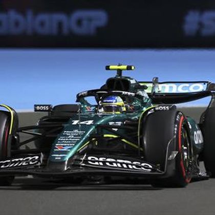 Alonso firma un brillante cuarto puesto en la clasificación en otra 'pole' de Verstappen