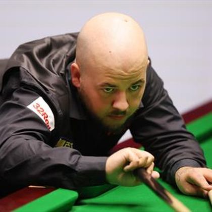 Brecel begins title defence with lead over Gilbert in Crucible opener