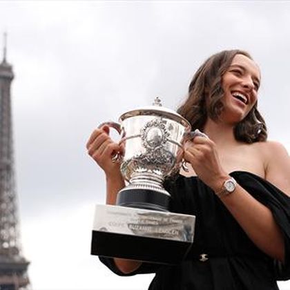 "Ona żyje po to, być grać na mączce". Świątek wielką faworytką Roland Garros