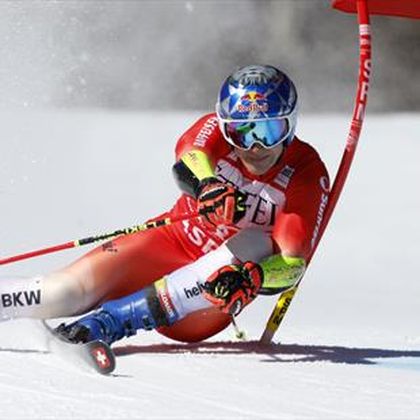 Odermatt wins eighth straight giant slalom in Aspen to clinch small globe
