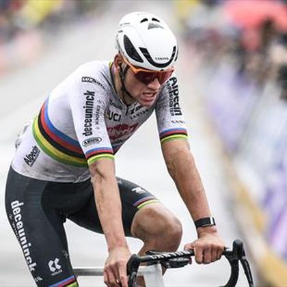 Gilbert tips van der Poel as ‘favourite’ for Paris-Roubaix after ‘hardest ever race’