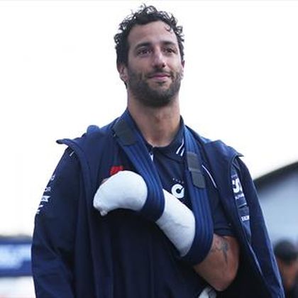 Złamanie ręki rozwiało marzenia Ricciardo. Problemy Alpha Tauri w Holandii