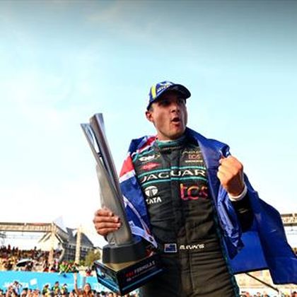 Evans wins Jakarta E-Prix to claim third race victory this season after thrilling finish