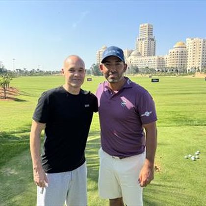 Legenda Barcelonei, Iniesta, a vizitat Clubul de Golf Al Hamra înaintea Campionatului Ras Al Khaimah