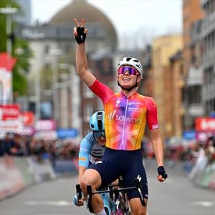 Vollering completes Ardennes triple with brilliant sprint win at Liege-Bastogne-Liege
