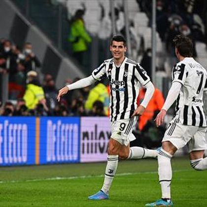 Juan Cuadrado goal in added time gives Juventus dramatic win over Fiorentina  in Serie A clash - Eurosport