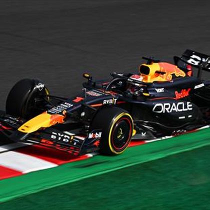 Kettős Red Bull-győzelem Suzukában, Verstappen sorozatban harmadszor nyerte a Japán GP-t