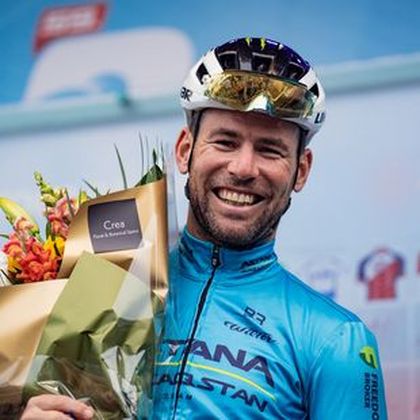 Cavendish beats Groenewegen in Hungary to fuel Tour de France excitement
