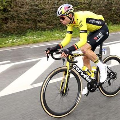 Van Aert breaks collarbone in horror crash, out of Tour of Flanders and Paris-Roubaix