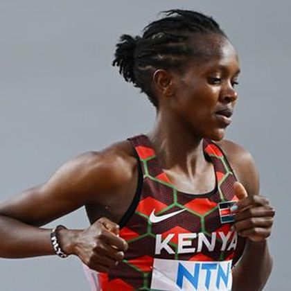 World Athletics Championships as it happened - Kipyegon wins 5000m, Pattison takes 800m bronze