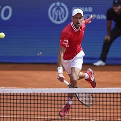 Djokovic overcomes lapse to book spot in Belgrade final