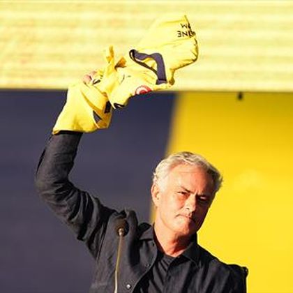 'This shirt is my skin' - Mourinho unveiled as Fenerbahce manager on two-year deal