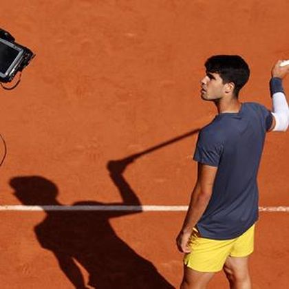 Alcaraz clashes with umpire over 'unbelievable' state of court - 'Do you think it's normal?'