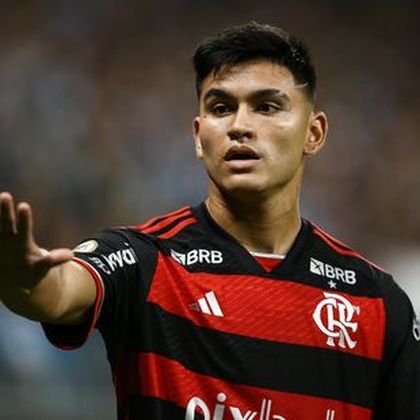 Alcaraz joins Everton on loan from Flamengo in dying moments of Deadline Day