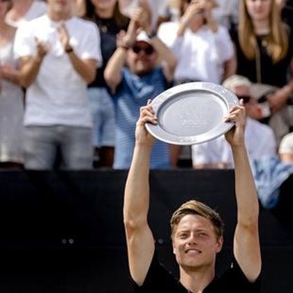 Egyszer majdnem abbahagyta, most készülhet Wimbledonra – Tim van Rijthoven útja a tenisz elitjébe